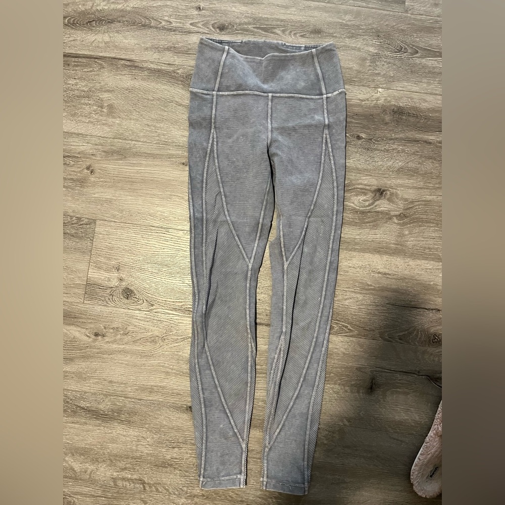 Lululemon ribbed leggings